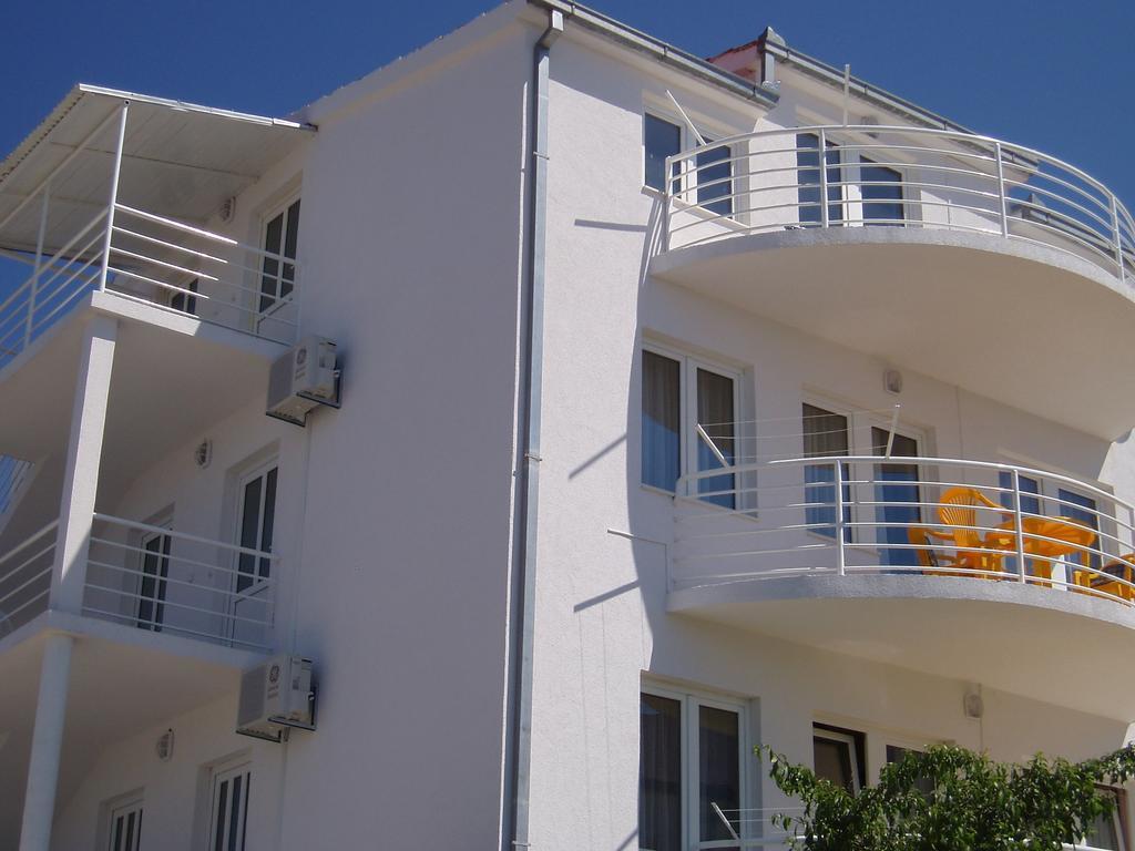 Apartments Niko Трогир Экстерьер фото