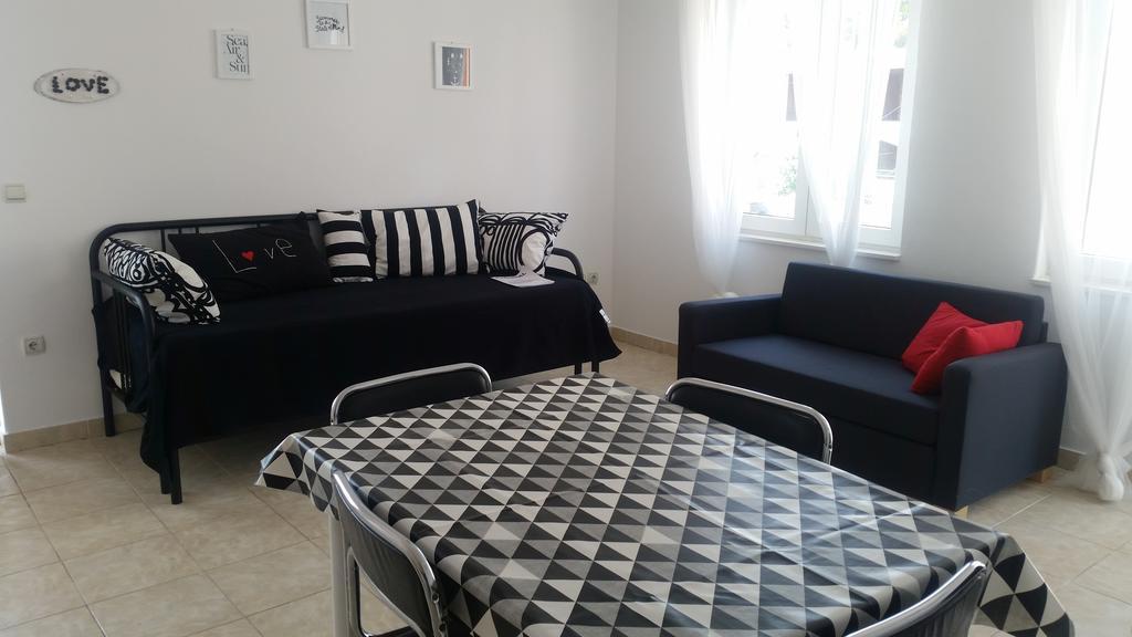 Apartments Niko Трогир Экстерьер фото
